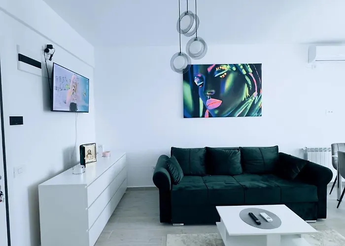 Mamaia Nord Apartman *